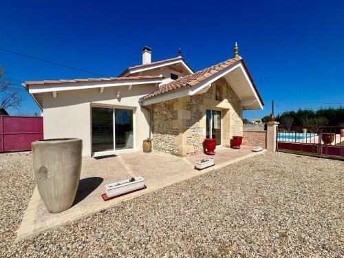 Parenthèse enchantée entre vignes et nature gîte à louer Saint-Antoine-sur-l'Isle