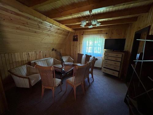 Vila Bradul Tarcău (Vila Bradul Tarcau) in Schitu Tarcău