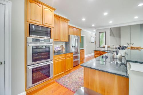 Game Room & Fire Pit: Riverfront Home in Ellijay! in East Ellijay (GA)