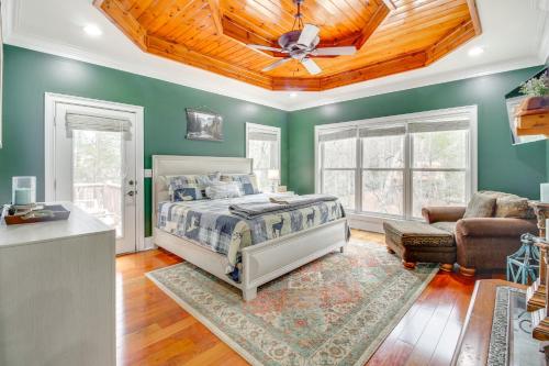 Game Room & Fire Pit: Riverfront Home in Ellijay! in East Ellijay (GA)