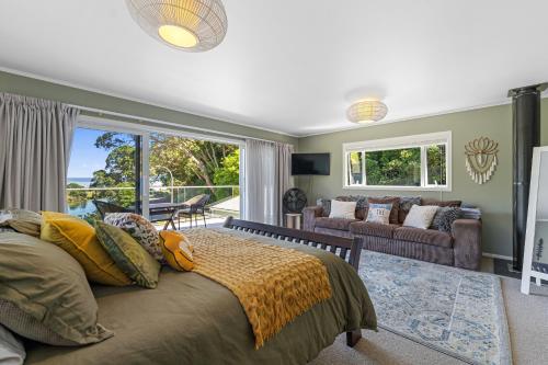 The Lighthouse - Te Mata Holiday Home