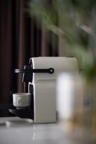 Astor Hotel - image 8