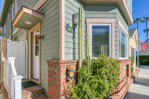 203D 203 Descanso Ave., Avalon