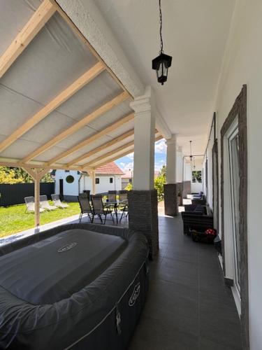 Mamó Vendégháza (Mamo Vendeghaza) in โปรอสซโล่