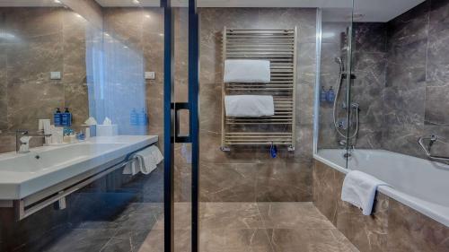 Radisson Blu Plaza Hotel Ljubljana - image 4