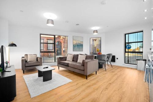 Stylish New 2-Bed Apartment in JQ, Birmingham