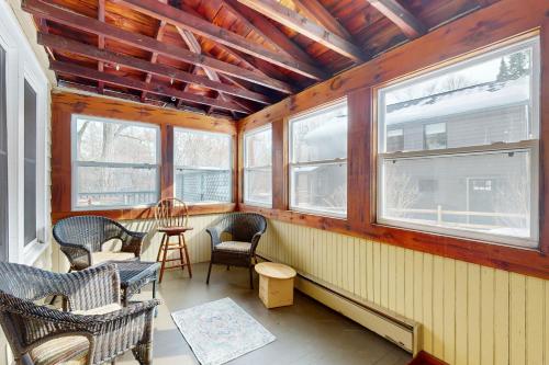 Camp Ridgewood Home and Cottage in Bolton Landing (NY)