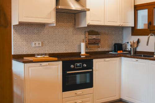 Apartamento montaña con piscina y zona deportiva. (Apartamento montana con piscina y zona deportiva.) in Alcala De La Selva