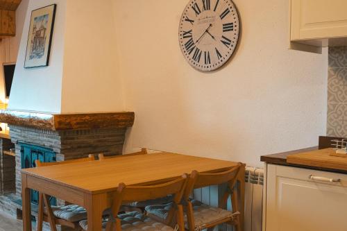 Iekārtas, Apartamento montaña con piscina y zona deportiva. (Apartamento montana con piscina y zona deportiva.) in Alcala De La Selva