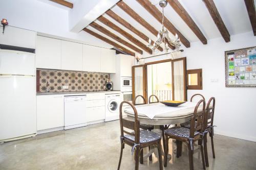 Two-Bedroom Apartment with Terrace and Sea View image 10