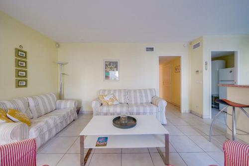 Two-Bedroom Apartment image 8