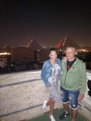 Giza pyramids Star Inn