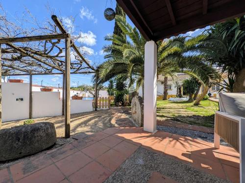 Viesnīcas āriene, Casa da Ponte Quiet Bed and Breakfast in Alentejo Wine Region in Vidigueira