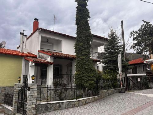 숙소 외관, Villa Liolios in 아르코초리온
