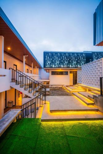 Instalações, Elge Hotel and Villa Sarangan in Sarangan
