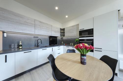 Lovely 2-bedroom apartment in centre of Bratislava, Bratislava (fotografie 10)