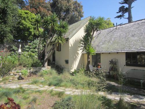 Edgemere Cottages In Ca