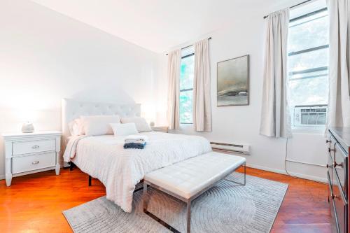 Prime Location Upper Manhattan Furnished Apartment - image 2