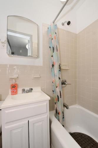 Spacious Upper East Side Studio, New York (Foto 9)