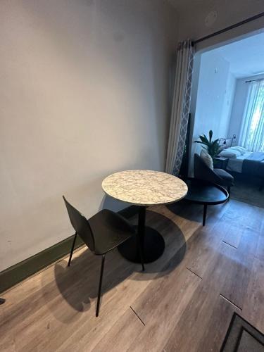 Cozy 2BR in NYC Lenox Hill, New York (photo 8)