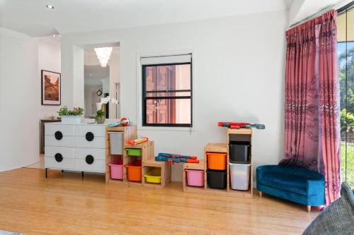 4BSpacious Cozy Family Entertained home at Parkinson