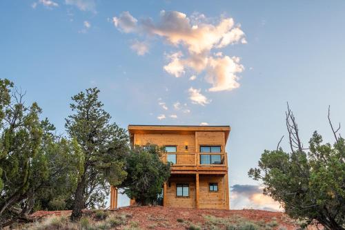 Tiny Cabin #7 at The Cedars in ไบร์ซ