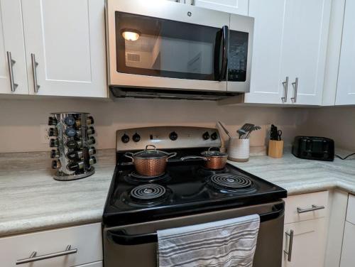 Kitchen, The Mid-Century Modern in Clear Lake