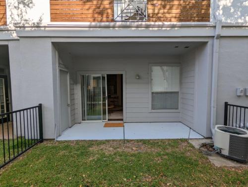 Facilities, The Mid-Century Modern in Clear Lake