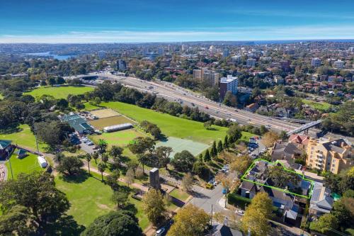 Charming 1 bedroom park adjacent. city 5 minutes - image 14