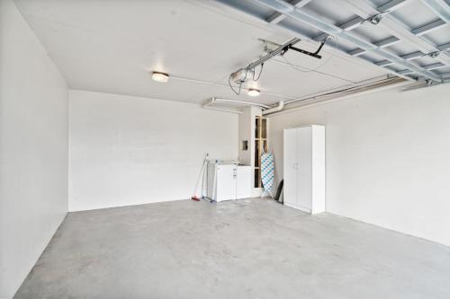 Aspen Grove Lookout | Lake Views & Parking - image 7