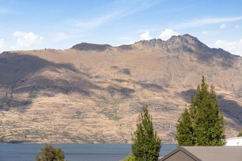Aspen Grove Lookout | Lake Views & Parking - image 10