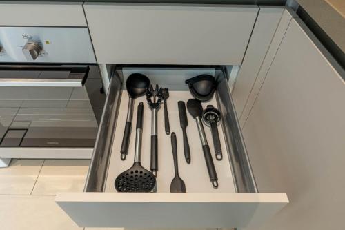 Massive 1BR with Pool Gym and Kids Play Area - image 7