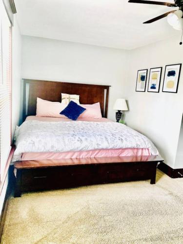 516) Charming home- sleeps 8