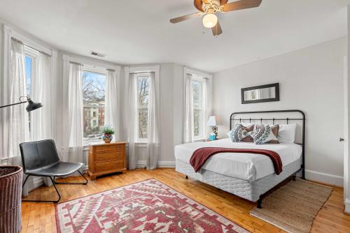 Sojourn Classic DC Rowhouse with Parking Sojourn Classic DC Rowhouse with Parking