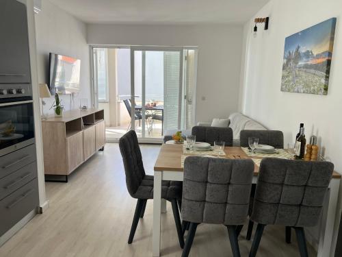 Two-Bedroom Apartment room in Sasa and Sanja Novalja