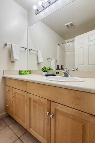 603- Luxury Loft & Cozy Room Parking Wi-Fi, Cleveland (Foto 6)