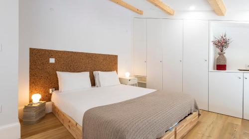 Stylish Duplex with Balcony in Porto by LovelyStay, Porto (foto 7)