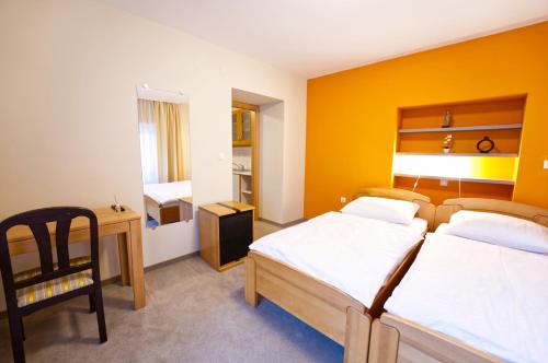 1 double bed, 1 sofa bed