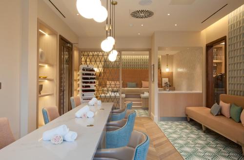 Massage, Mottram Hall                                                                     in Mottram St. Andrew