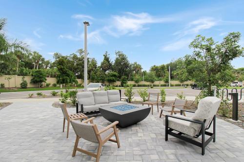 Luxury Condo Living on Sarasota Bay, Minutes From Downtown in Központi Cocoanut