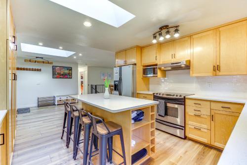 Classic Woodinville Wine Country Escape! in Cottage Lake (WA)