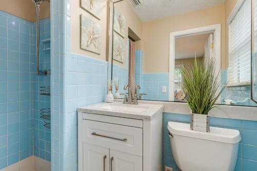 Fire Pit and Screened Porch Home in Jacksonville! Fire Pit and Screened Porch Home in Jacksonville!