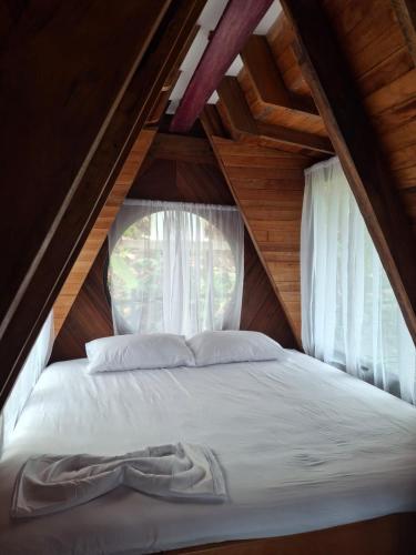 Cabaña Alamo frente al mar (Cabana Alamo frente al mar) in Capurgana