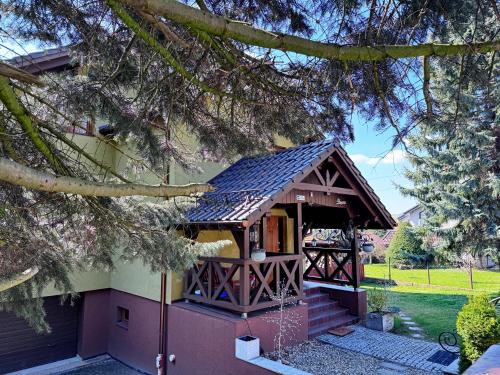 外部景觀, Apartamenty Panorama Trzech Gór z SAUNĄ i JACUZZI (Apartamenty Panorama Trzech Gor z SAUNA i JACUZZI) in 施扎夫諾茲德魯伊