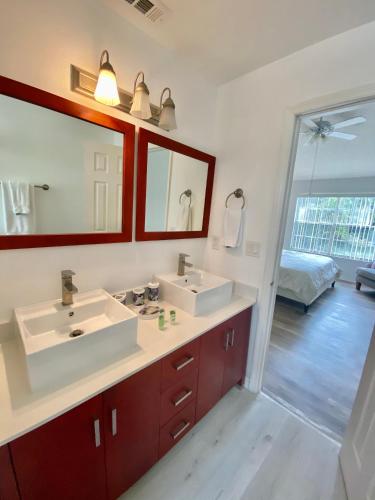 Grand Superior Condo 3BD Apartment@ Disney Parks - image 2