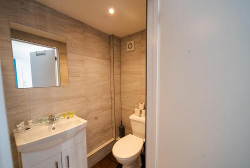 Open Mind Property - HotTub, 2 Guests & 1 Bed, Bognor Regis (foto 9)