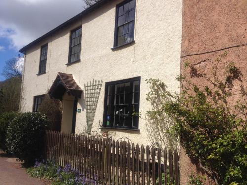 入口, Dunster Mill House in 登斯特