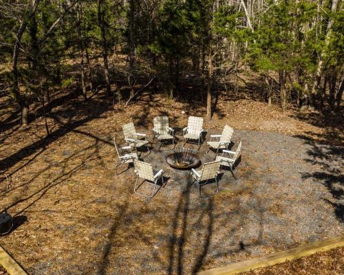 Lokal Chalet - Modern Cabin in the NJ Pine Barrens in Egg Harbor City (NJ)