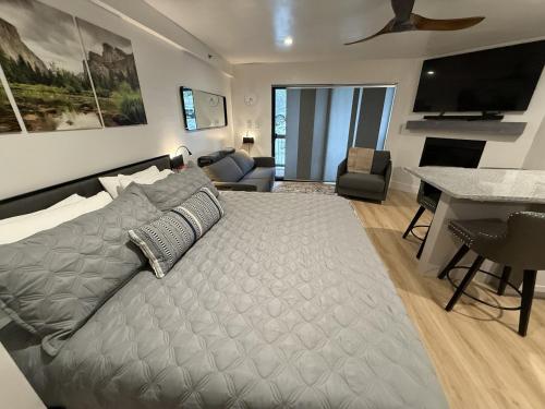 Yosemite West Condos Yosemite West Condos