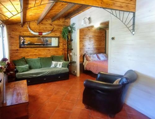 Hill top hide away in Tortosa